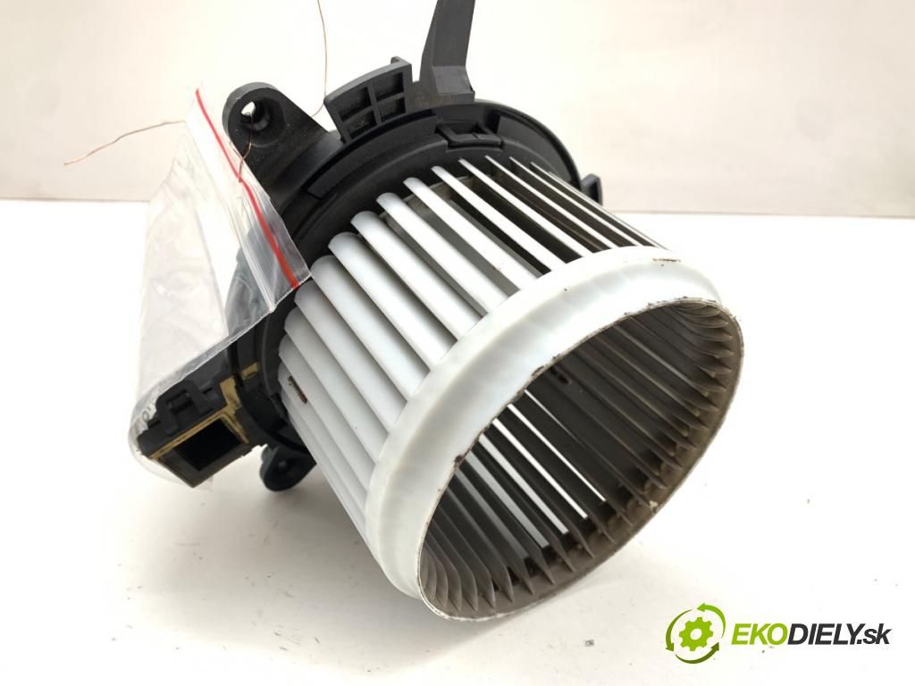 DS DS 7 SUV 2022 133 kW PureTech 180 (J45GFU) 1598 ventilátor kúrenia EJV00002