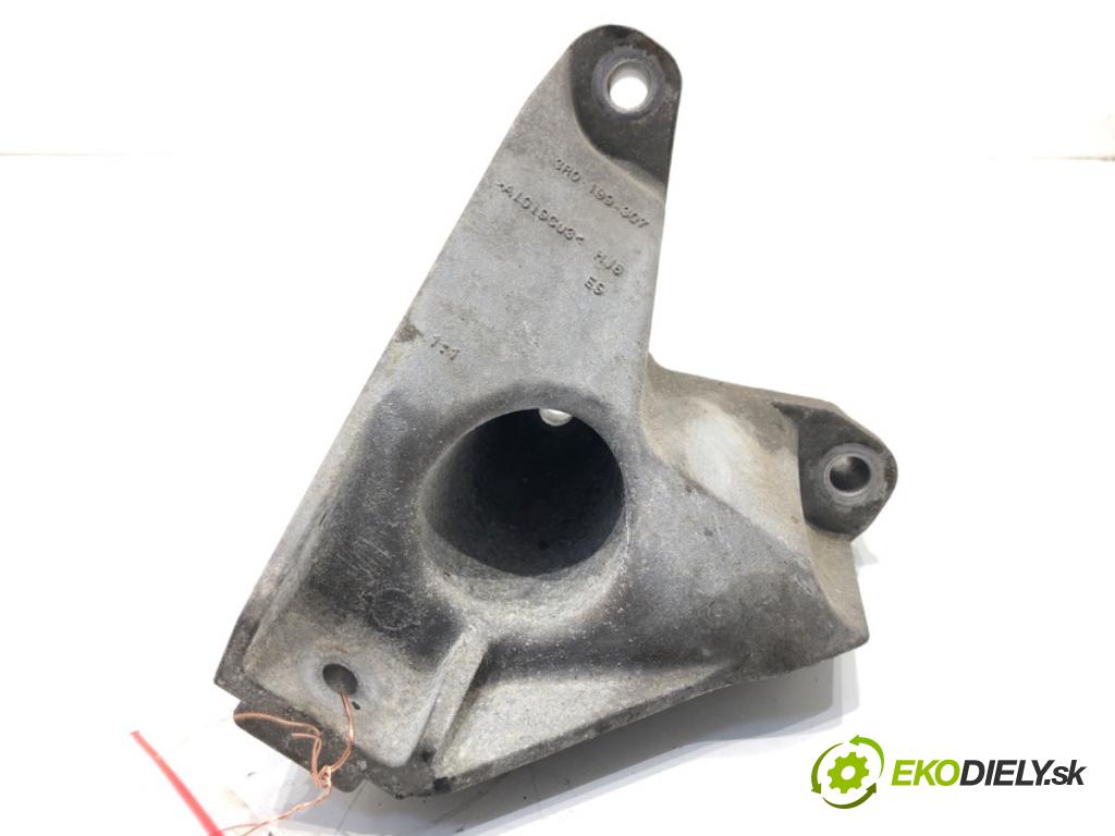 SEAT EXEO Kombi 2012 155 kW 2.0 TFSI 1984 Držiak Motor 3R0199307