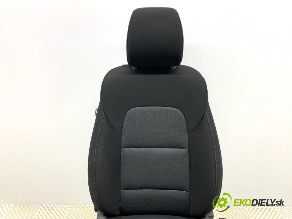 HYUNDAI TUCSON SUV 2020 97 kW 1.6 GDi 1591 Sedadlo pravy predný