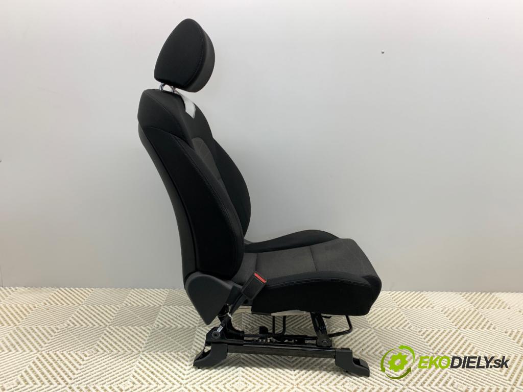 HYUNDAI TUCSON SUV 2020 97 kW 1.6 GDi 1591 Sedadlo ľavy predný