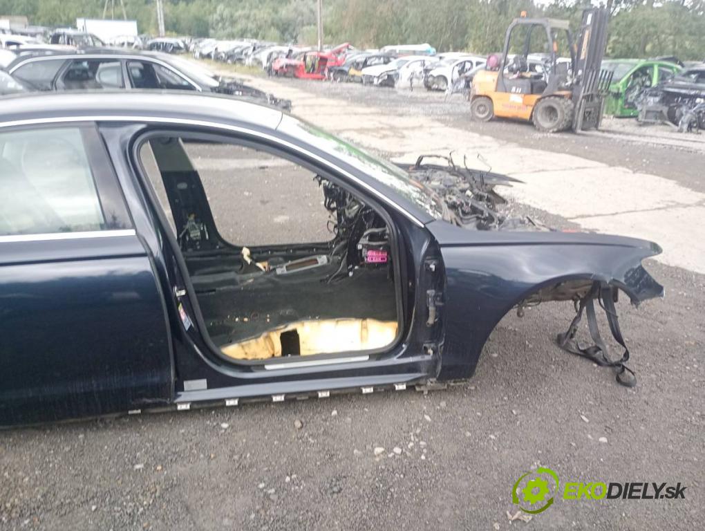 AUDI A6 C7 sedan 2011 180 kW 3.0 TDI quattro 2967 KAROSERIA ČTVRŤÁK blatník práh střecha PODŁUŻNICA