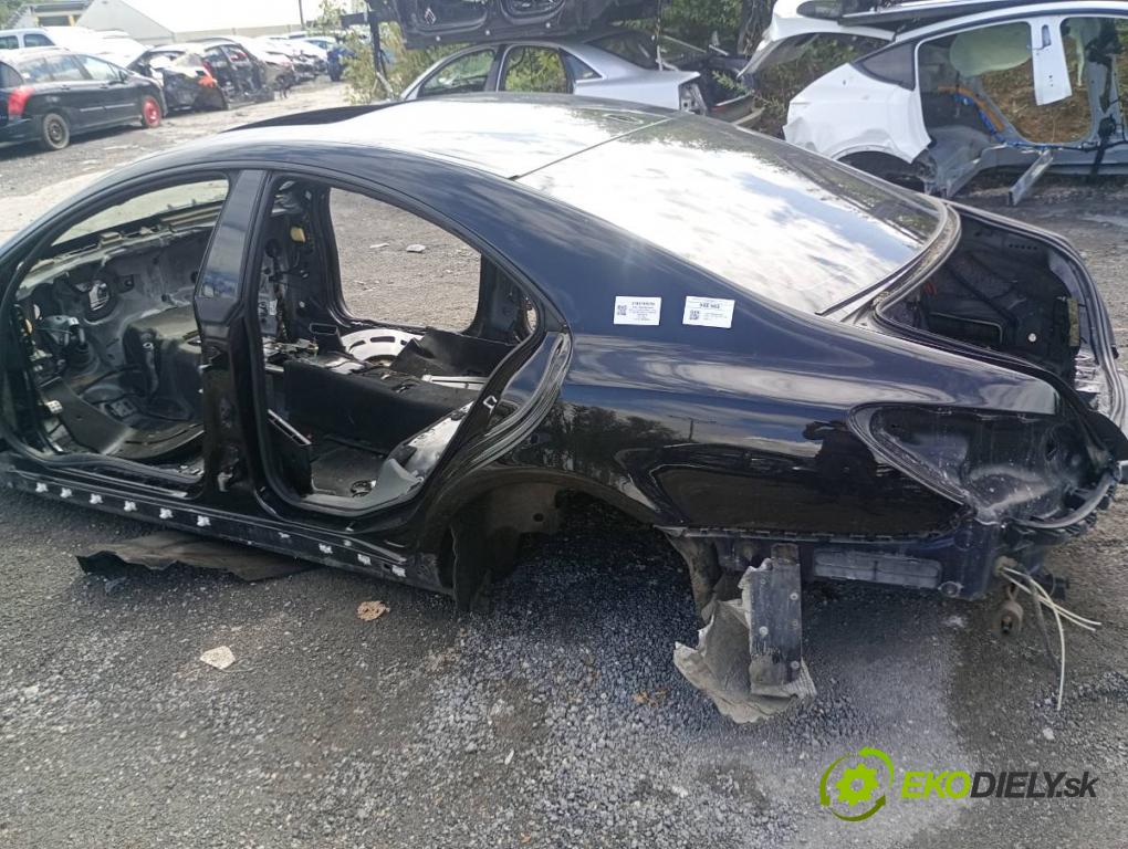 MERCEDES-BENZ C218 coupe 2014 300 kW CLS 500 (218.373) 4663 KAROSERIA ČTVRŤÁK blatník práh střecha PODŁUŻNICA