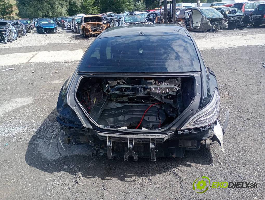 MERCEDES-BENZ C218 coupe 2014 300 kW CLS 500 (218.373) 4663 KAROSERIA ČTVRŤÁK blatník práh střecha PODŁUŻNICA