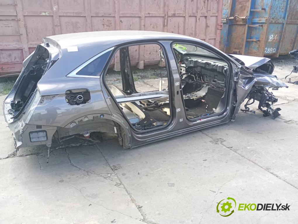 DS DS 7 SUV 2022 133 kW PureTech 180 (J45GFU) 1598 KAROSERIA ČTVRŤÁK blatník práh střecha PODŁUŻNICA 