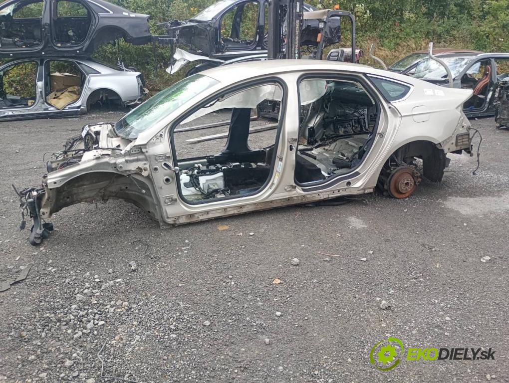 FORD MONDEO MK5 sedan 2018 138 kW 2.0 Hybrid 1999 karoséria ČTVRŤÁK: Blatník prah strecha PODŁUŻNICA 