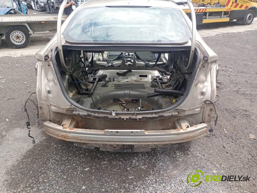 FORD MONDEO MK5 sedan 2018 138 kW 2.0 Hybrid 1999 KAROSERIA ČTVRŤÁK blatník práh střecha PODŁUŻNICA