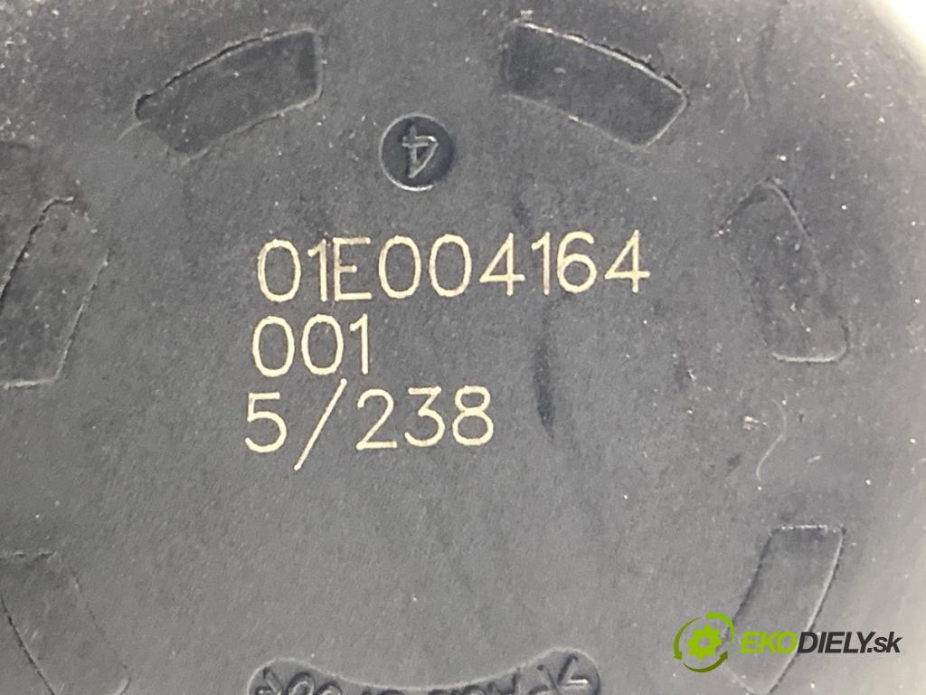 VW GOLF VII Kombi 2016 81 kW 1.6 TDI 1598 Regulátor tlaku paliva 04L130764B (Palivový systém ostatní)