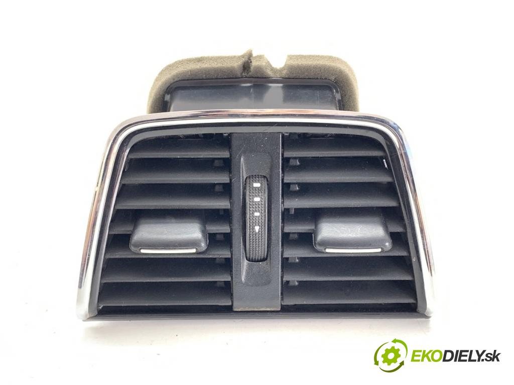 SKODA OCTAVIA III Kombi 2017 81 kW 1.6 TDI 1598 Mriežky kúrenia zad 