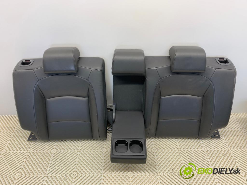 NISSAN QASHQAI J10 SUV 2007 104 kW 2.0 1997 Sedadlo tretí rad