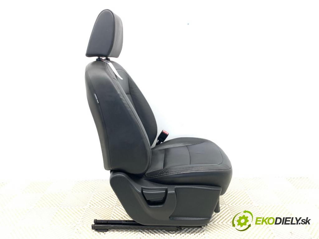 NISSAN QASHQAI J10 SUV 2007 104 kW 2.0 1997 Sedadlo pravy predný