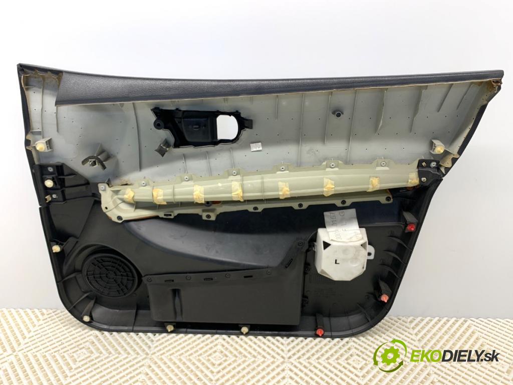 NISSAN QASHQAI J10 SUV 2007 104 kW 2.0 1997 čalúnenie Dvere ľavy predný