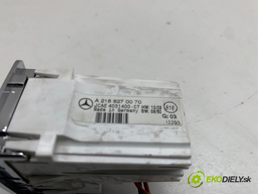 MERCEDES-BENZ W218 Kombi 2013 195 kW CLS 350 CDI / d 4-matic (218.993) 2987 Displej A2188270070 (Prístrojová doska)