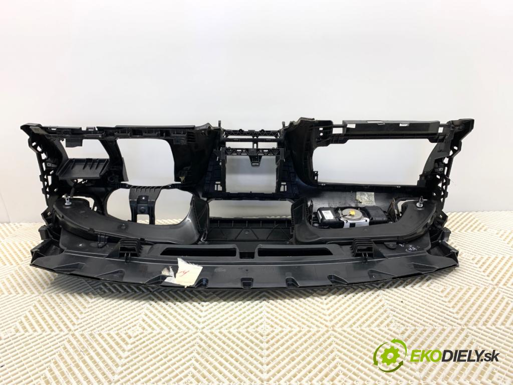 SKODA OCTAVIA III Kombi 2017 81 kW 1.6 TDI 1598 Palubná doska 5E0857069 (Palubná doska)