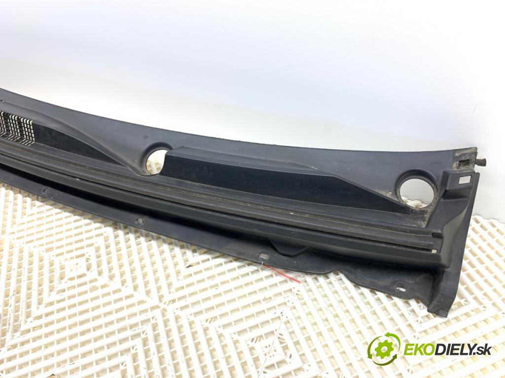 MITSUBISHI MIRAGE / SPACE STAR liftback 2014 52 kW 1.0 (A05A) 999 Torpédo, plast pod čelné okno 7405A501 (Torpédo (plast pod čelným sklom))