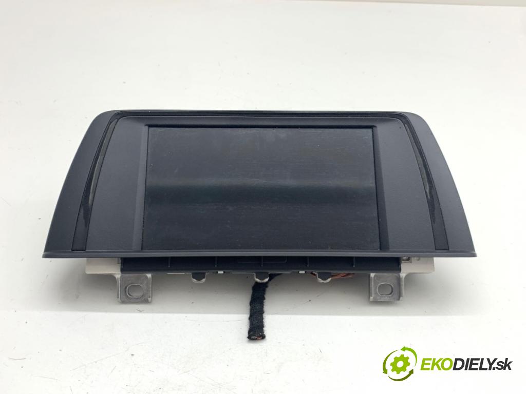 BMW F21 liftback 2014 75 kW 114 i 1598 Dislpej 9270391 (Prístrojová doska)