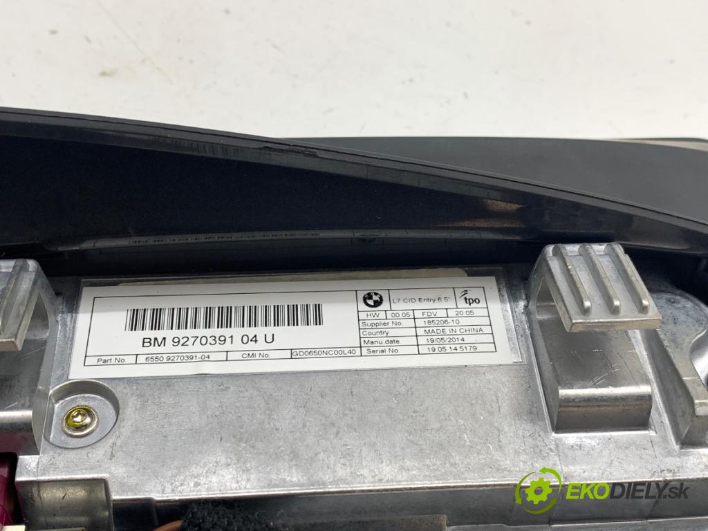 BMW F21 liftback 2014 75 kW 114 i 1598 Dislpej 9270391 (Prístrojová doska)