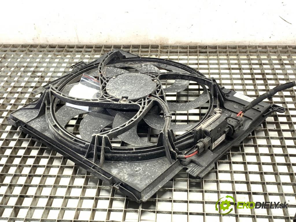 BMW F21 liftback 2014 75 kW 114 i 1598 ventilátor chladiče 7608410 (Ventilátor)