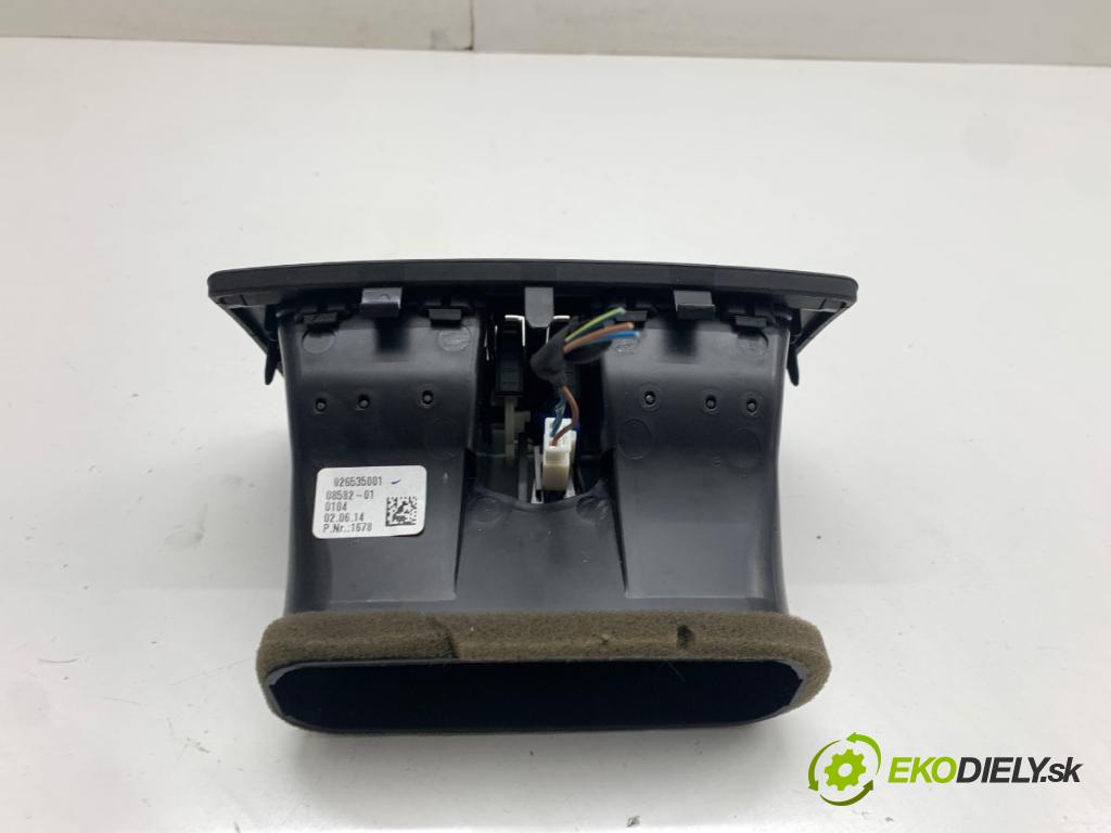BMW F21 liftback 2014 75 kW 114 i 1598 mří topení zadní část 9207330