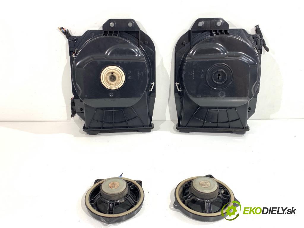 BMW F21 liftback 2014 75 kW 114 i 1598 reproduktory 9288769