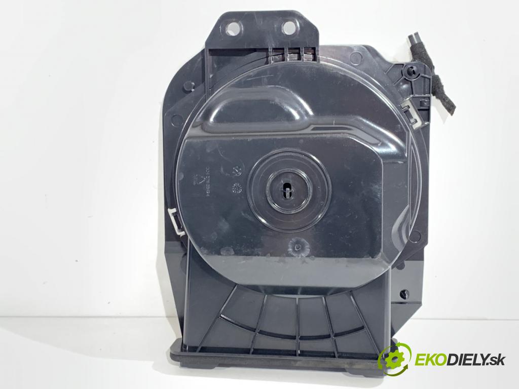 BMW F21 liftback 2014 75 kW 114 i 1598 reproduktory 9288769