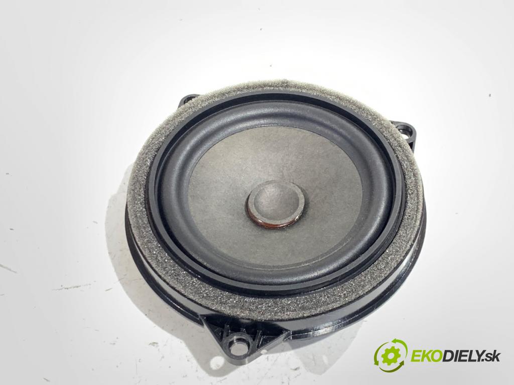 BMW F21 liftback 2014 75 kW 114 i 1598 reproduktory 9288769