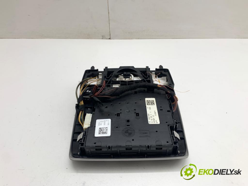 BMW F21 liftback 2014 75 kW 114 i 1598 Svetlo stropné 9321464