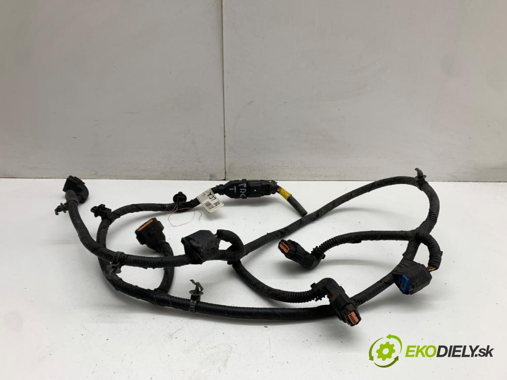 HYUNDAI TUCSON SUV 2020 97 kW 1.6 GDi 1591 Káblovačka PDC zad 91880-D7571
