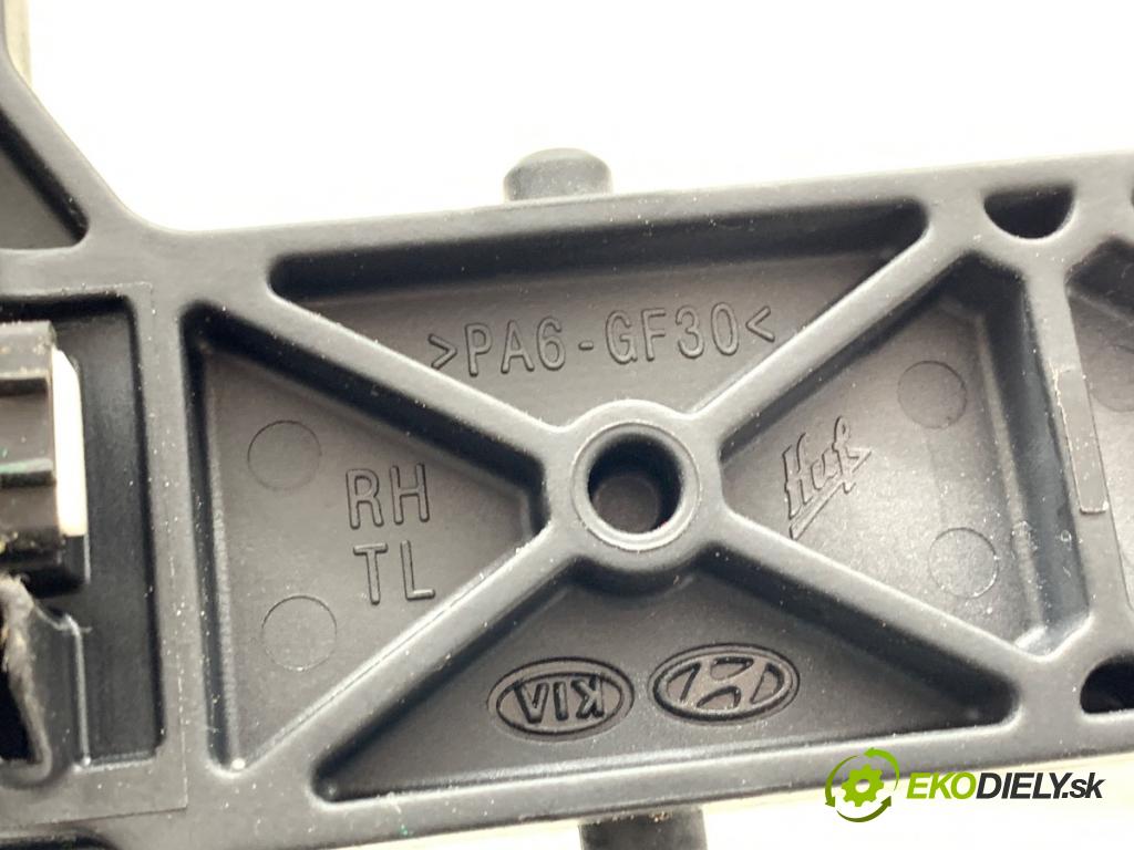 HYUNDAI TUCSON SUV 2020 97 kW 1.6 GDi 1591 Kľučka vonkajšia pravy zad