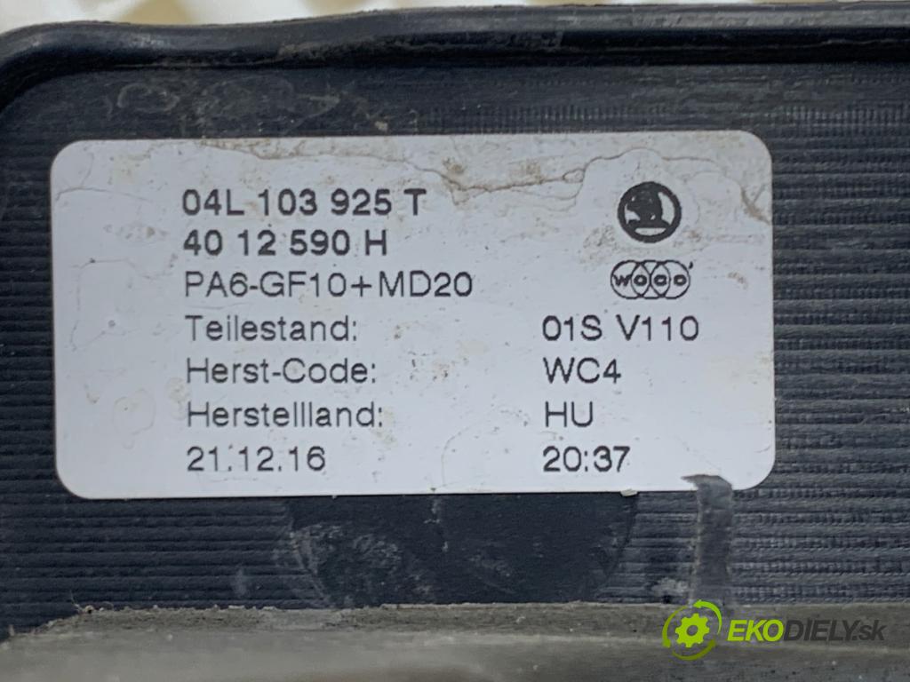 SKODA OCTAVIA III Kombi 2017 81 kW 1.6 TDI 1598 kryt motora 04L103954T (Kryt motoru )