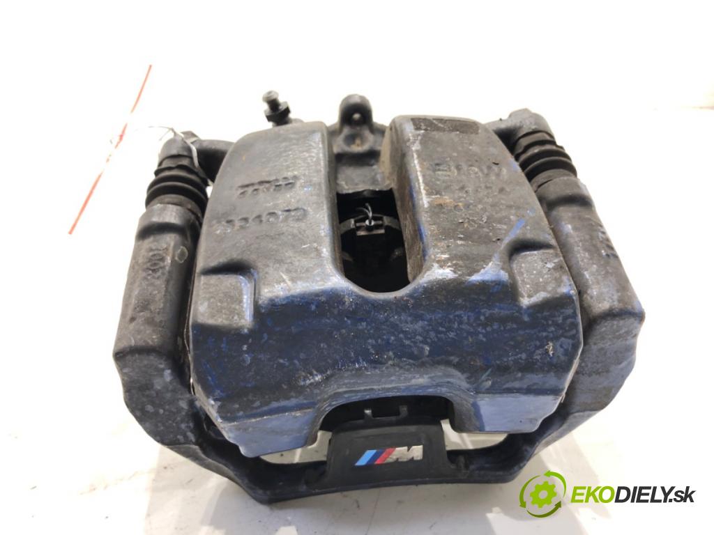 BMW G05 SUV 2022 210 kW xDrive 30 d Mild-Hybrid 2993 Brzdič strmeň pravy zad 