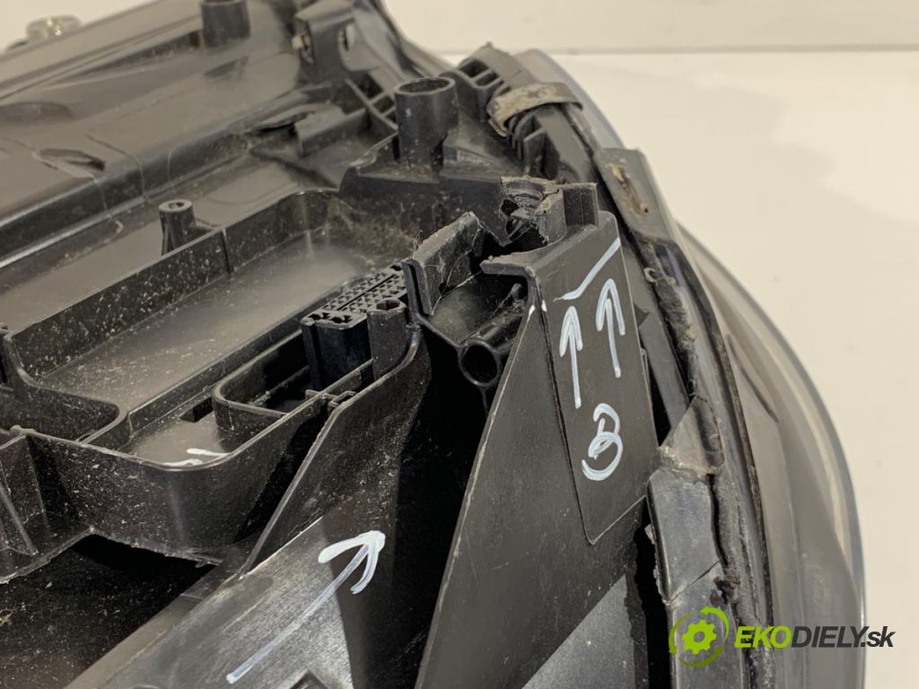 MERCEDES-BENZ W218 Kombi 2013 195 kW CLS 350 CDI / d 4-matic (218.993) 2987 světlomet levý přední část LED A2188202159
