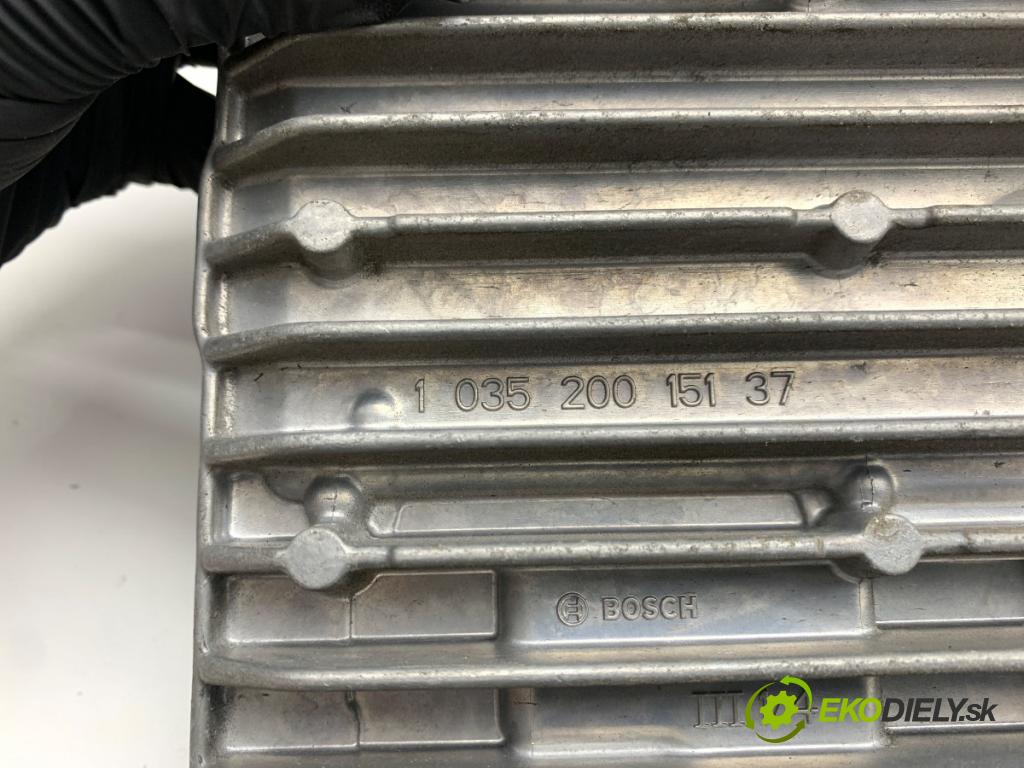BMW F21 liftback 2014 75 kW 114 i 1598 řídící jednotka motora 8630125 (Řídicí jednotka)