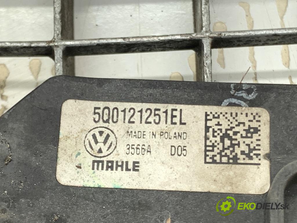SKODA OCTAVIA III Kombi 2017 81 kW 1.6 TDI 1598 DALŠÍ: Chladič vody 5Q0121251EL