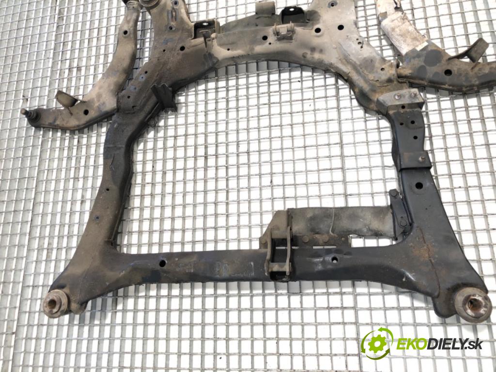 NISSAN MURANO Z50 SUV 2006 172 kW 3.5 3498 výztuha pod motor  (Přední výztuha)