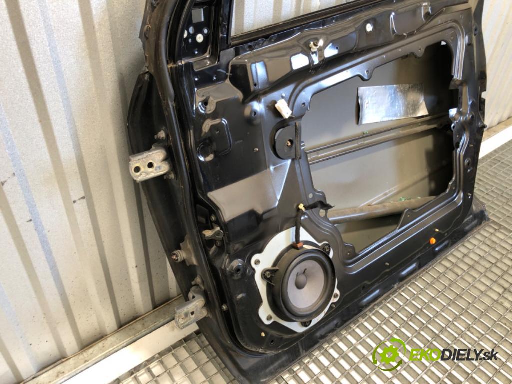 NISSAN MURANO Z50 SUV 2006 172 kW 3.5 3498 dveře pravý přední část