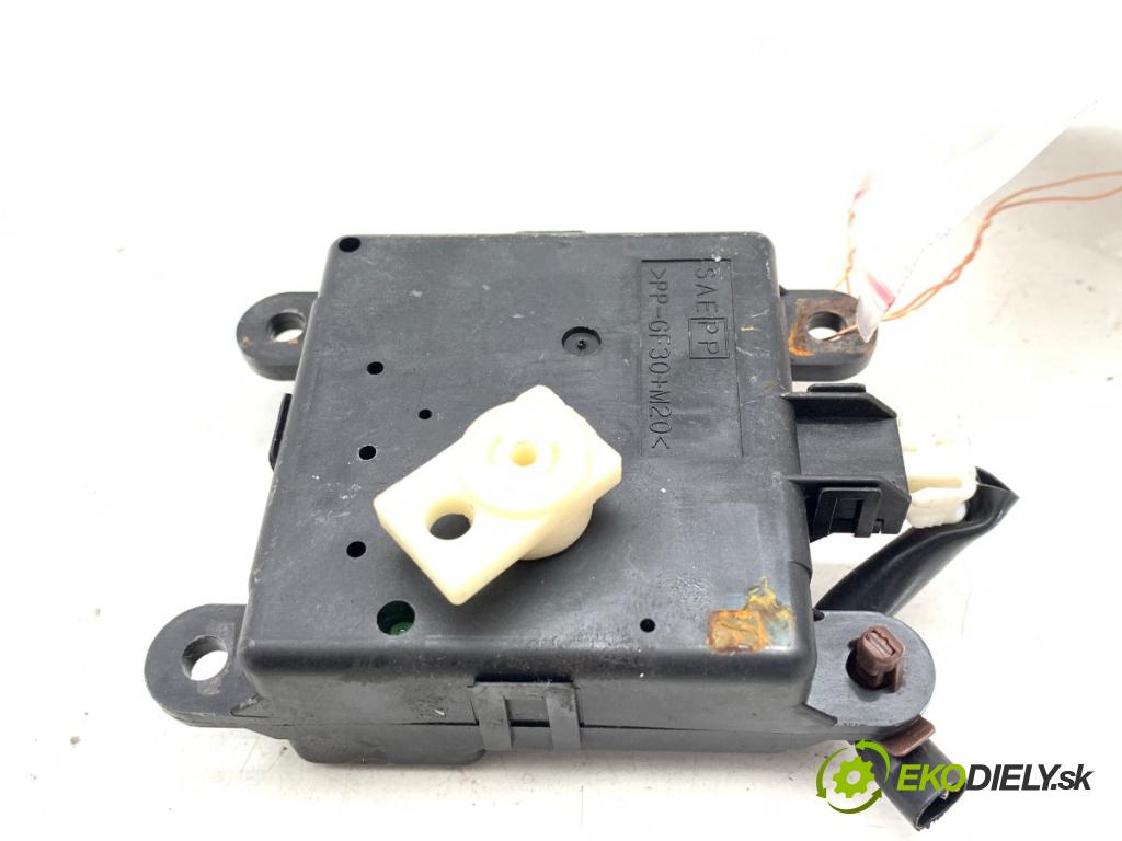 NISSAN MURANO Z50 SUV 2006 172 kW 3.5 3498 Motor kúrenia 3K010-30840