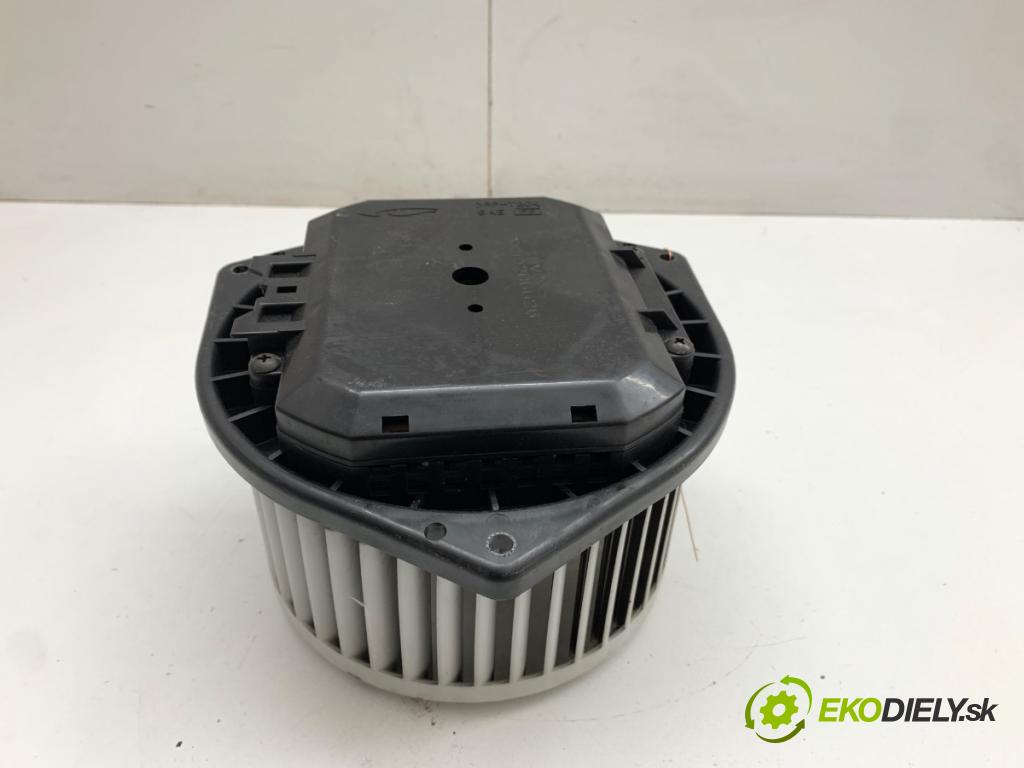 NISSAN MURANO Z50 SUV 2006 172 kW 3.5 3498 ventilátor kúrenia