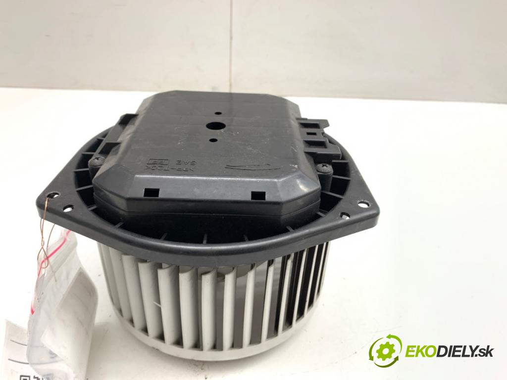 NISSAN MURANO Z50 SUV 2006 172 kW 3.5 3498 ventilátor kúrenia