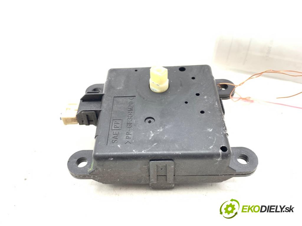 NISSAN MURANO Z50 SUV 2006 172 kW 3.5 3498 Motor kúrenia 3J010-30850