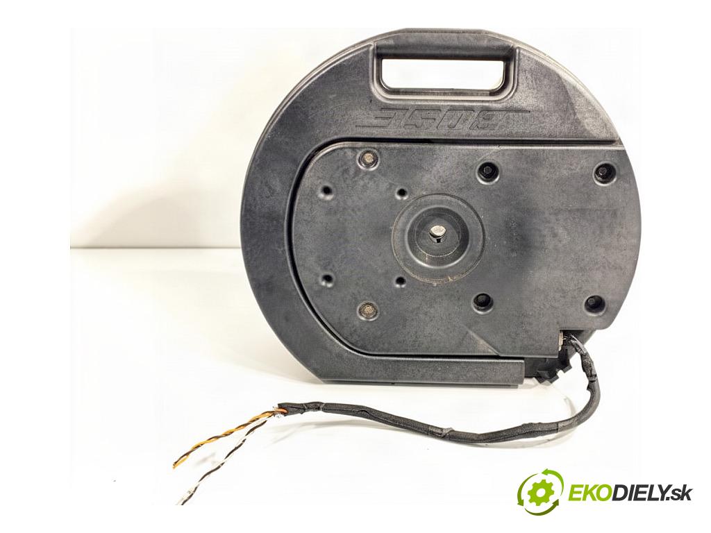NISSAN MURANO Z50 SUV 2006 172 kW 3.5 3498 subwoofer 28170-CA10A (Audio zariadenie)