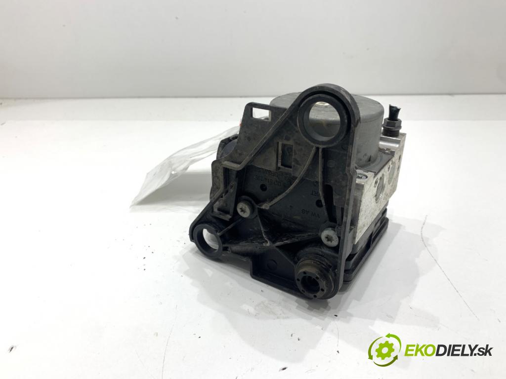 SKODA OCTAVIA III Kombi 2017 81 kW 1.6 TDI 1598 Pumpa ABS (Pumpa ABS)