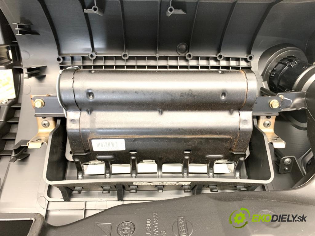 NISSAN QASHQAI J10 SUV 2007 104 kW 2.0 1997 palubní doska POLŠTÁŘ: spolujezdce