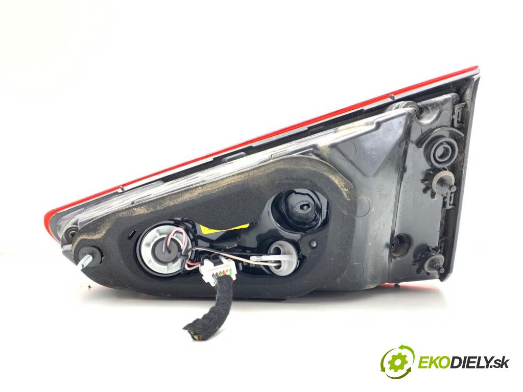 HYUNDAI TUCSON SUV 2020 97 kW 1.6 GDi 1591 Svetlo ľavy zad vnútorná 92403D7600