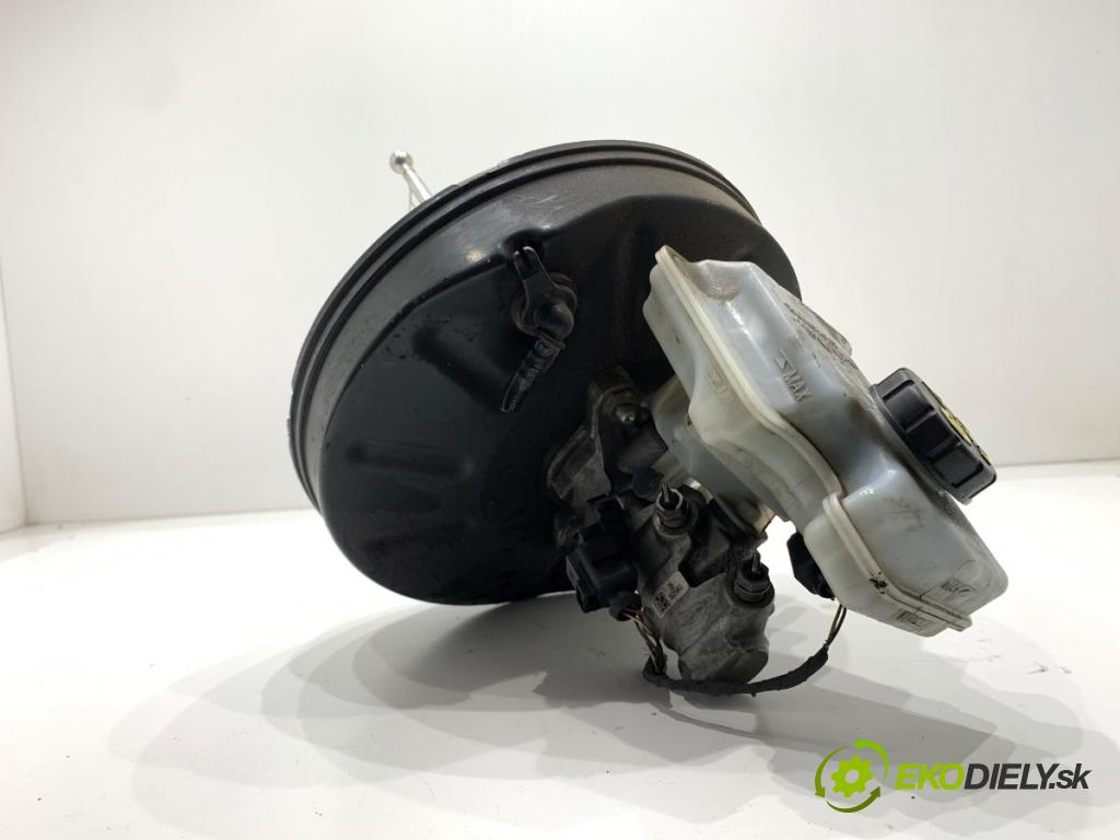 SKODA OCTAVIA III Kombi 2017 81 kW 1.6 TDI 1598 Posilovač bŕzd 5Q1614105CN