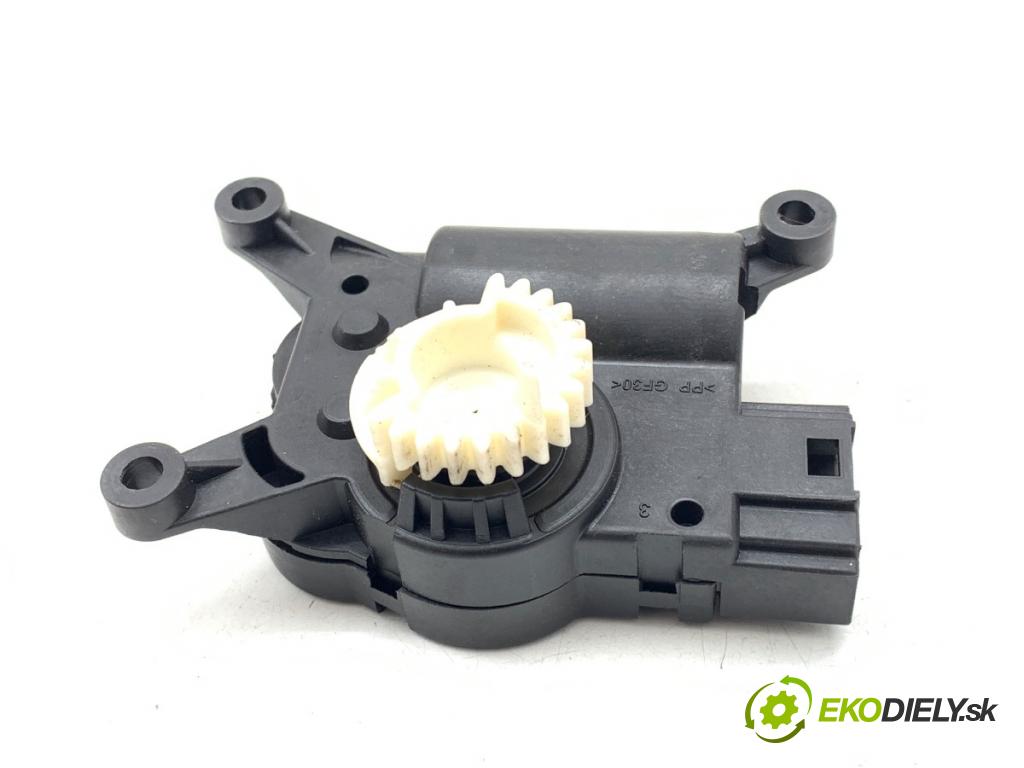 SKODA OCTAVIA III Kombi 2017 81 kW 1.6 TDI 1598 motor topení 5Q0907511K