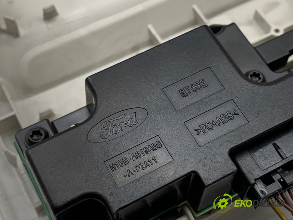FORD FOCUS IV Kombi 2019 92 kW 1.0 EcoBoost 999 Svetlo stropné