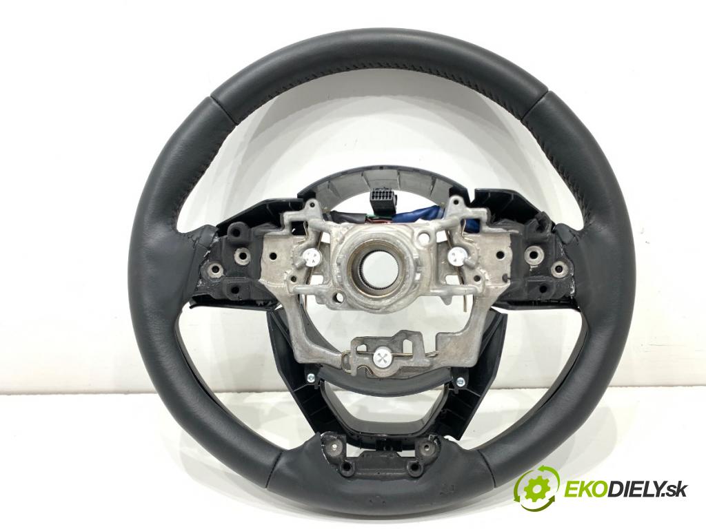 TOYOTA YARIS IV SUV 2024 68 kW 1.5 Hybrid (MXPJ10) 1490 Volant (Volant)