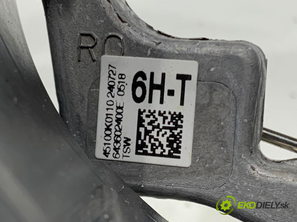 TOYOTA YARIS IV SUV 2024 68 kW 1.5 Hybrid (MXPJ10) 1490 Volant (Volant)