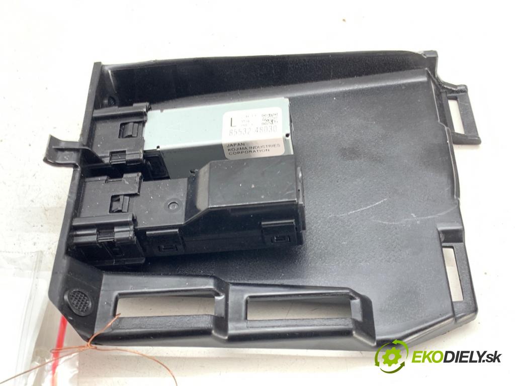 TOYOTA YARIS IV SUV 2024 68 kW 1.5 Hybrid (MXPJ10) 1490 HNÍZDO: USB 85532-48030