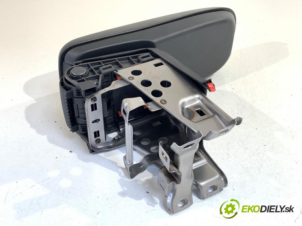 TOYOTA YARIS IV SUV 2024 68 kW 1.5 Hybrid (MXPJ10) 1490 loketní opěrka 58961-K0020 (Loketní opěrka)